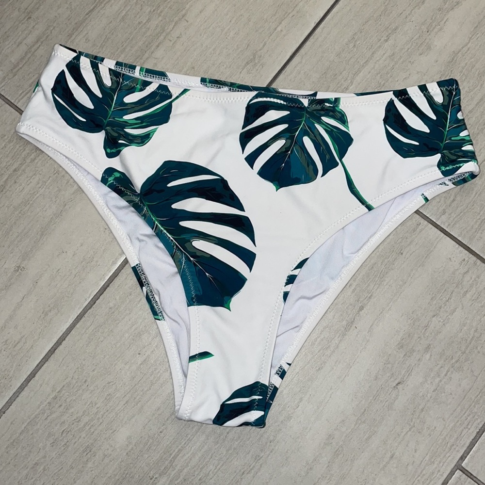 Cupshe bikini bottom